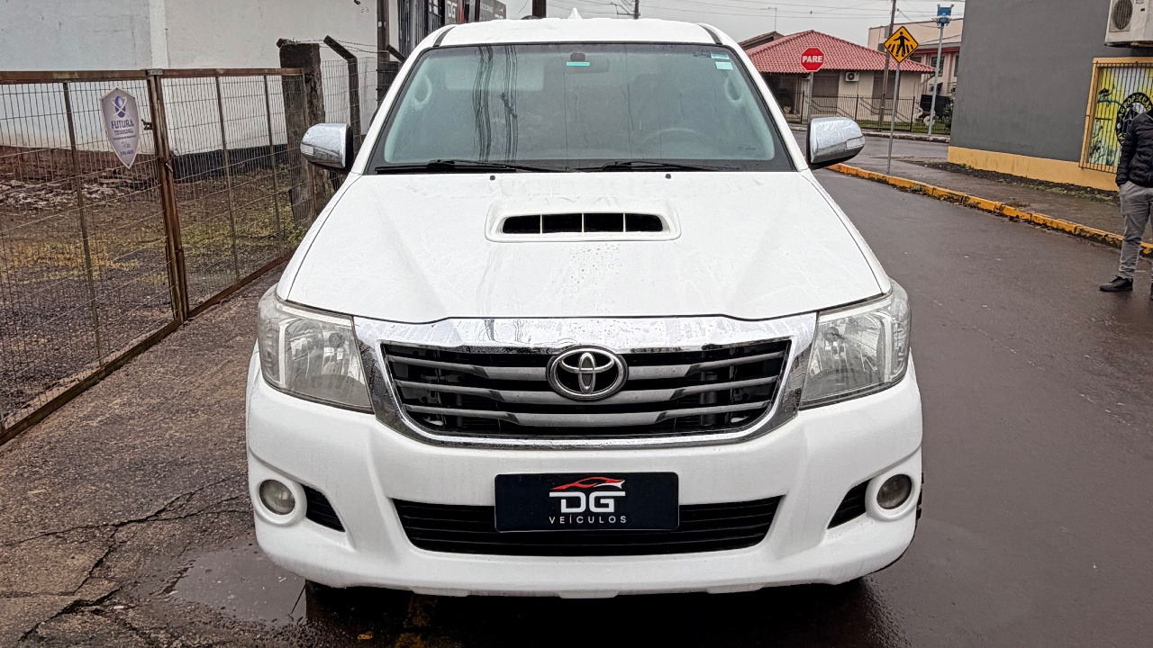 Toyota Hilux SRV